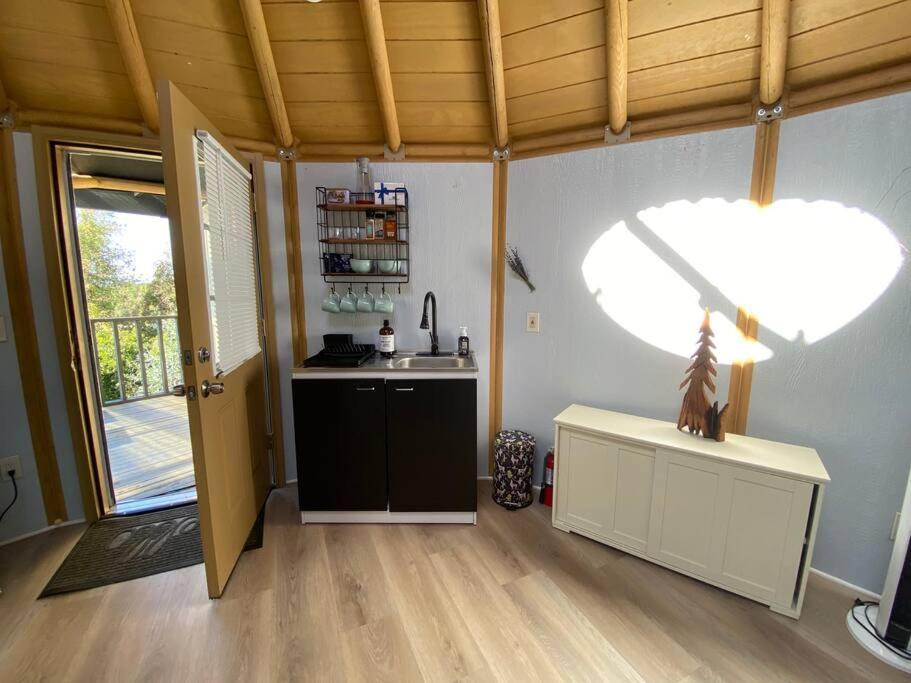 Holiday home Glamping-sky Dome Yurt-tiny House-2 By Lavenders Field *