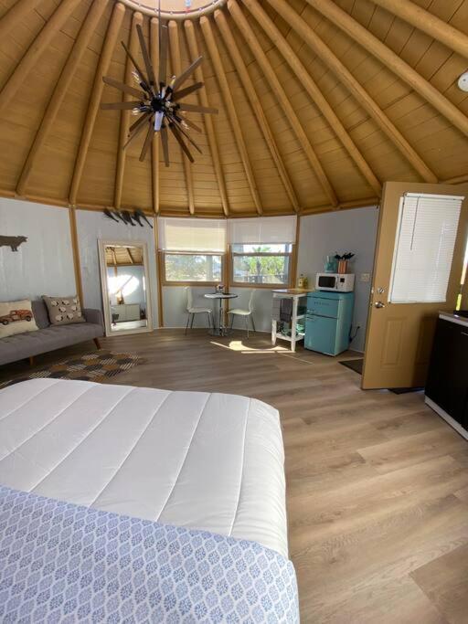 Glamping-sky Dome Yurt-tiny House-2 Modern Composting Toilet * Valley Center