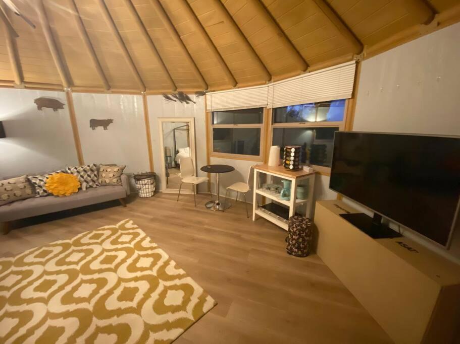Glamping-sky Dome Yurt-tiny House-2 By Lavenders Field